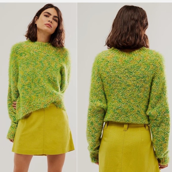 FREE PEOPLE Stardust Slouchy Mock Neck Pullover Sweater M Lemon Lime Green NEW - Picture 3 of 8
